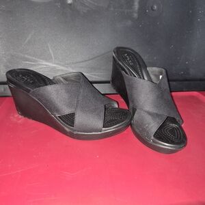 CROCS Black Wedge Sandals